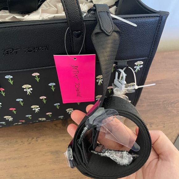 BETSEY JOHNSON Tote / Shoulder Bag / Crossbody w Bag Charms FIRM PRICE - Picture 10 of 16